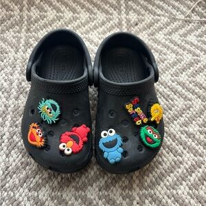 Children’s Black Crocs with Sesame Street Jibbitz 🖤
